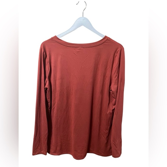 🟣Zenana Outfitters Burgundy V-Neck Long Sleeve Top – Size 2X - Picture 2 of 4